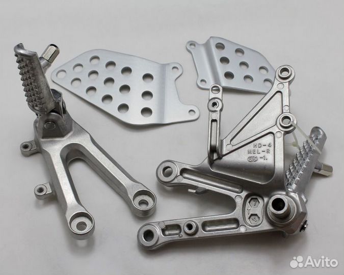 Honda Подножки передние с кронштейнами для мотоцик