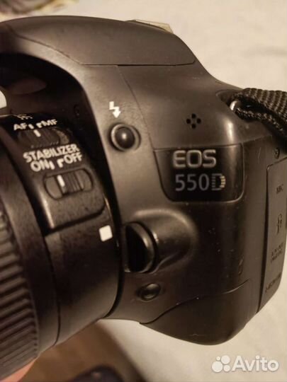 Зеркальный фотоаппарат canon 550d