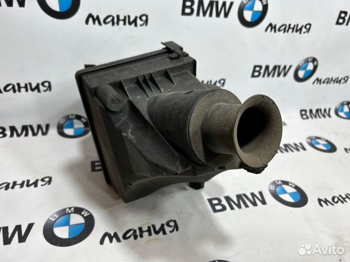 Корпус воздушного фильтра Bmw 5 E39 M52B28TU 1999