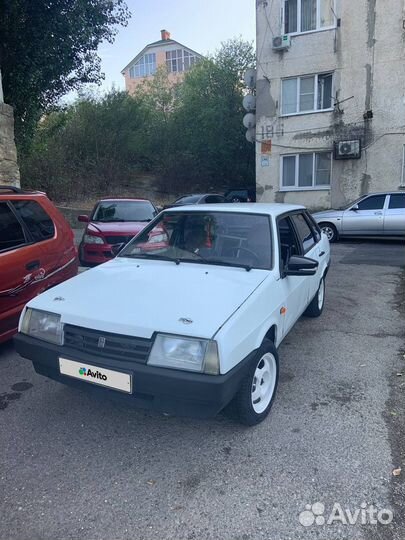 ВАЗ 21099, 2000
