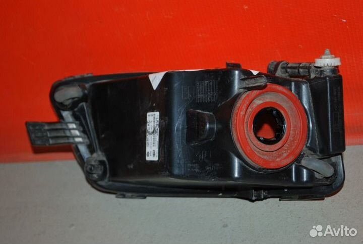 Фара противотуманная передняя левая Volkswagen