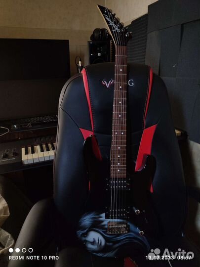 Jackson js11 dinky, revers