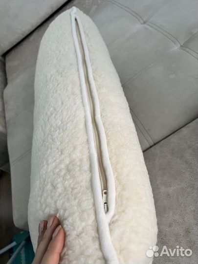 Подушка IKEA и подушка из шерсти