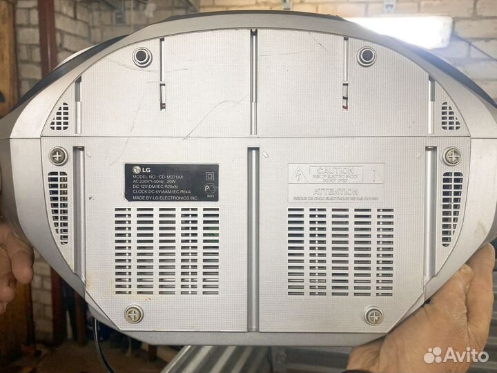 Магнитола LG