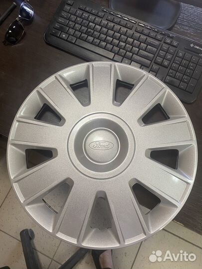 Колпак колеса r 15 Ford Focus 2 1357462