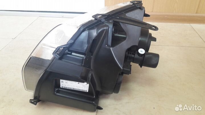 Блок-фара на Рено Дастер оригинал