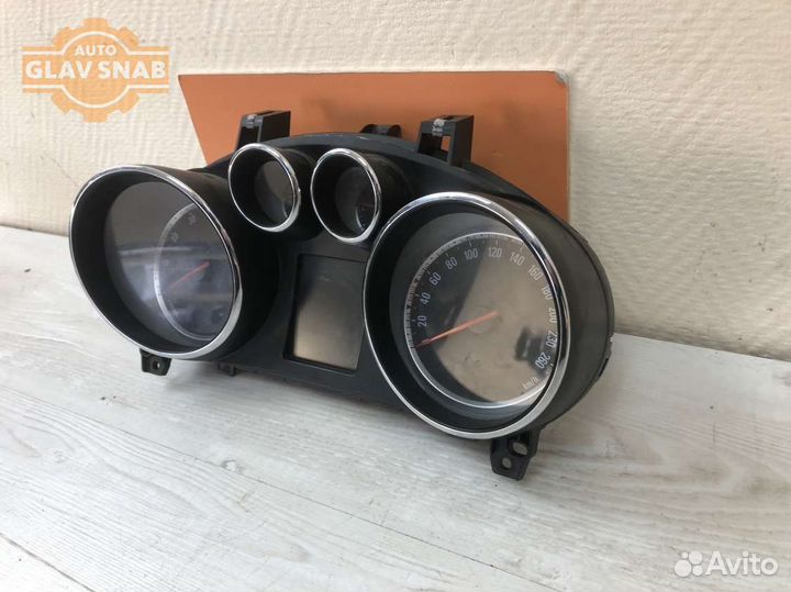 Щиток приборов Opel Mokka