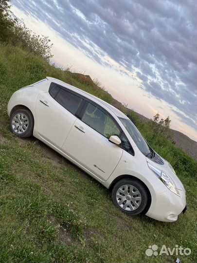 Nissan Leaf AT, 2016, 149 885 км