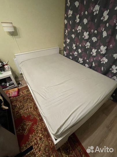 Кровать двухспальная IKEA