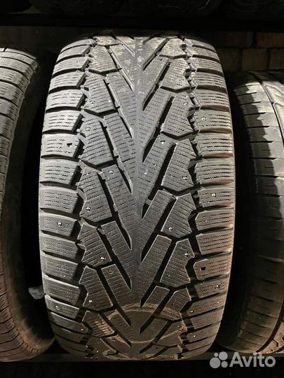 Pirelli Winter Ice Zero 295/40 R21 111H