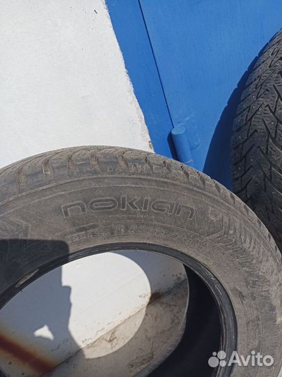 Nokian Tyres Hakkapeliitta 8 SUV 215/65 R16 102T