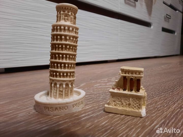 Сувениры из Греции, Италии