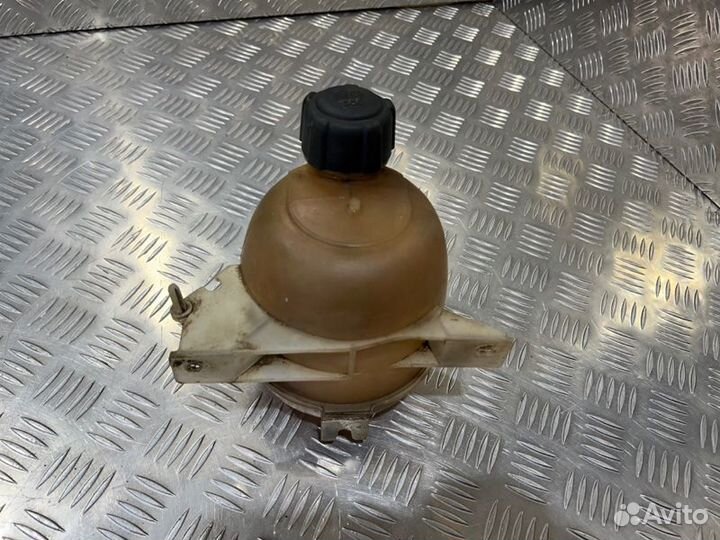 Бачок расширительный Renault Logan 1.4 2008