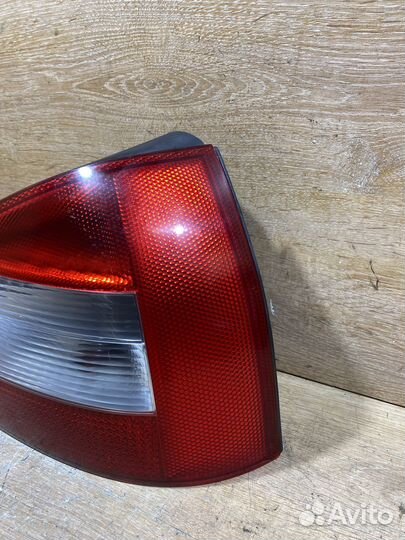 Фонарь задний правый Audi A3 8L рест Арт. 111297