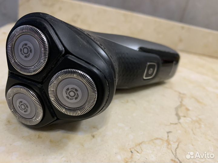 Бритва электрическая philips 1000