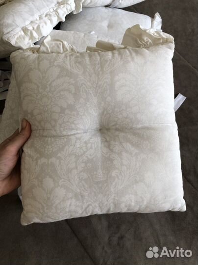 Бортики подушки в кроватку