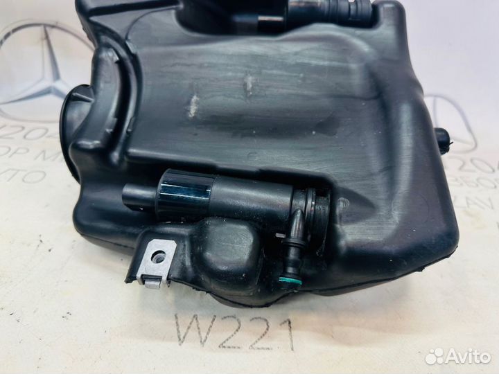 Бачок омывателя фар Mercedes W204 M271.8 2012