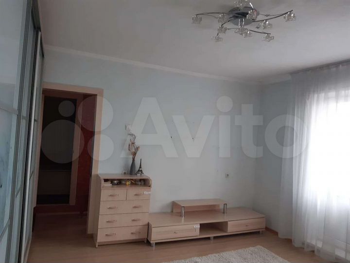 2-к. квартира, 65 м², 9/15 эт.