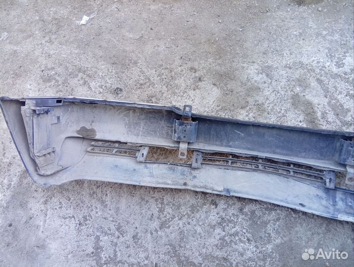 Передний бампер на Мерседес w140