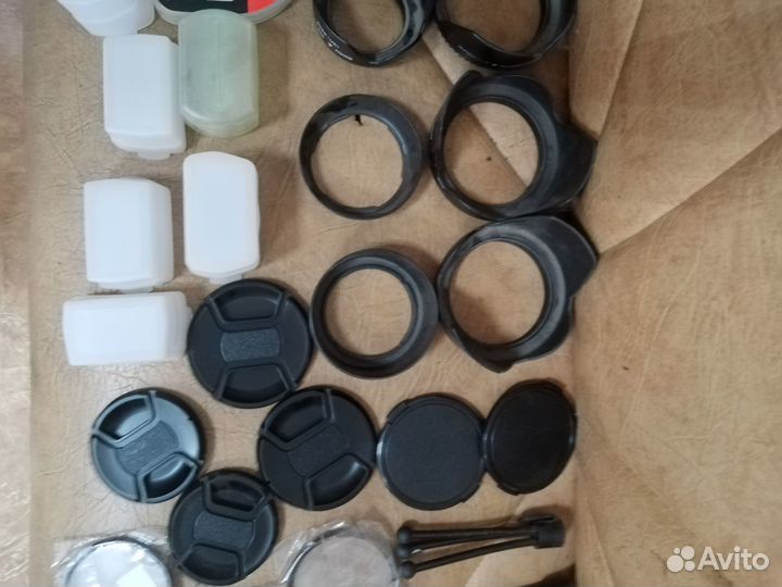 Лот Фото аксессуаров объективов и фотоаппаратов см