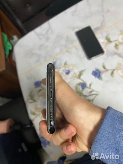 iPhone Xs, 256 ГБ