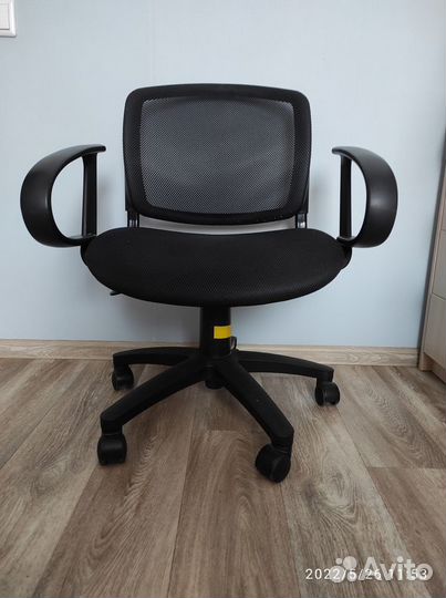 Компьютерное кресло