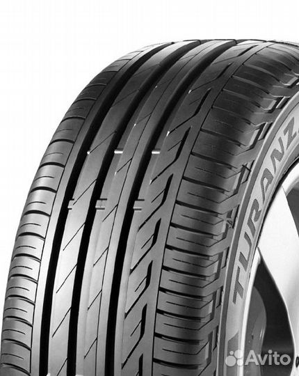 Bridgestone Turanza T001 215/45 R16 90V