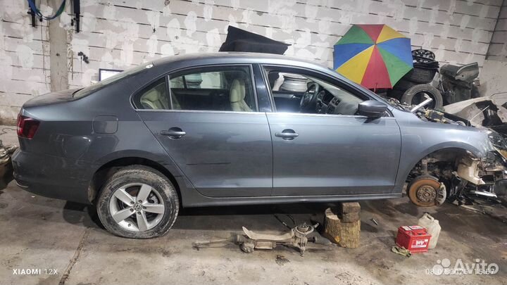 В разборе jetta 6 рест 1.4 АКПП американка