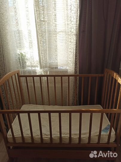 Детская кроватка