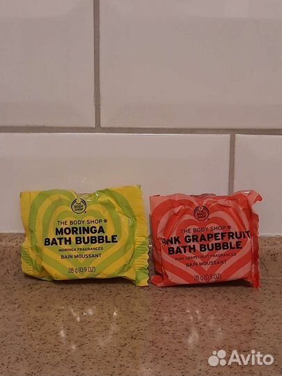 Пены и бомбочка для ванны The Body Shop