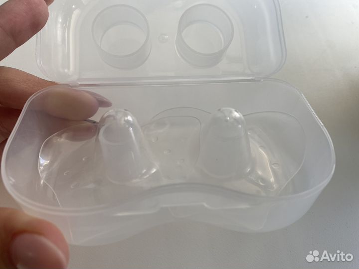 Пустышки avent 0-6 новые и накладки на соски