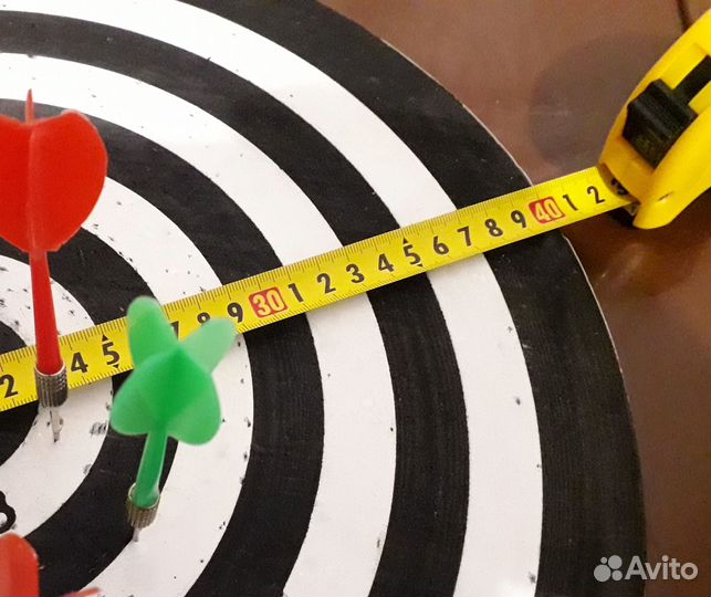 Дартс мишень с дротиками