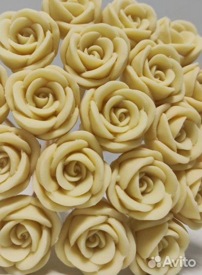 Розы из Белого Шоколада - 19 шт в Букете