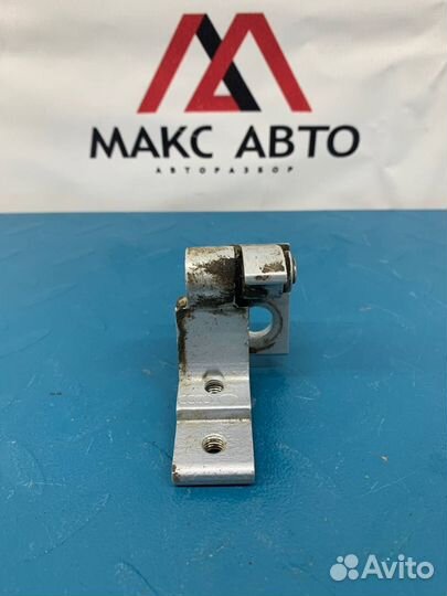 Б/У петля двери задний правый Audi A6 С5 ALF 2.4