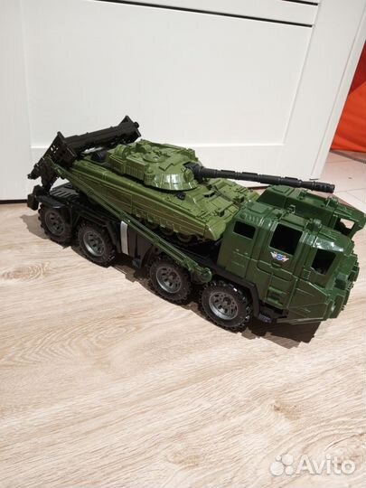 Тягач с танком новый