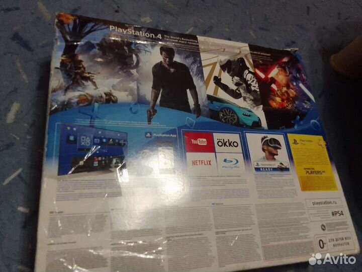 Sony PS4 в идеальном состоянии