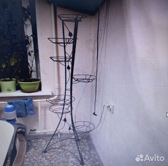 Подставка под цветы