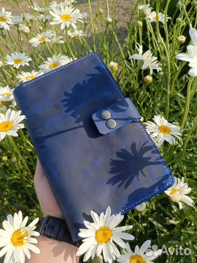 Кожаная обложка на ежедневник