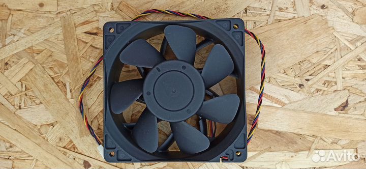 Вентилятор кулер для асиков Antminer, Innosilicon