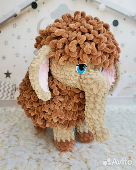 Вязаный плюшевый слонёнок Мамонтенок ручной работы
