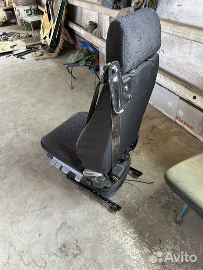Сиденье водительское пневмо на камаз