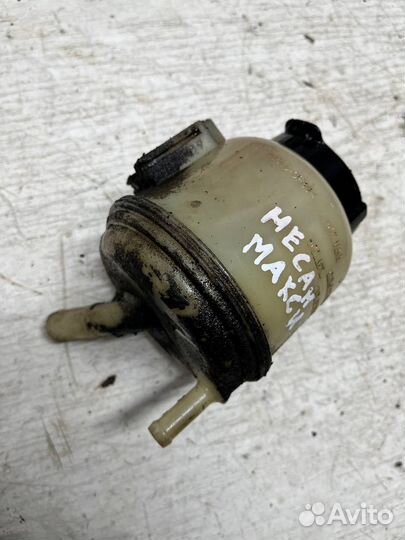 Бачок гур гура Nissan Maxima a33 Cefiro a33