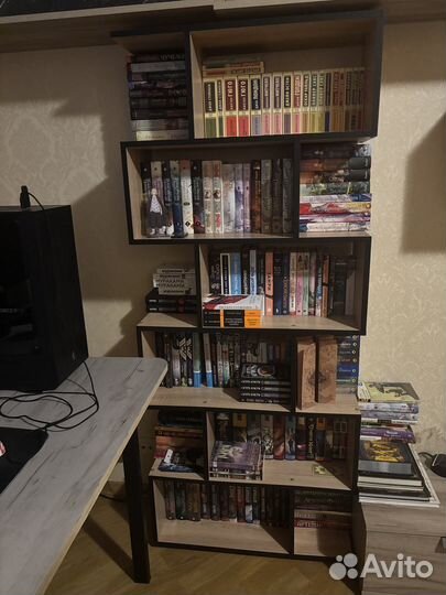 Книжная полка напольная