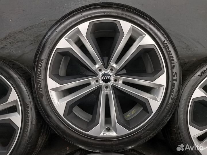 Оригинальные колеса на Audi Q8 / SQ8 R22