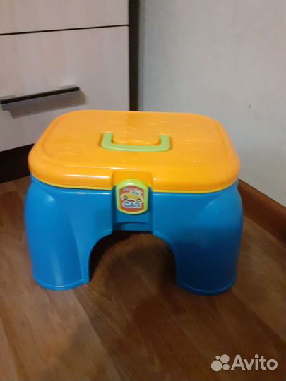 Автозаправка в стульчике