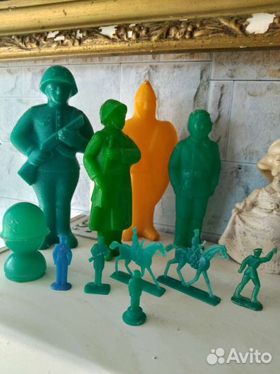 Игрушки военная тематика СССР времëн