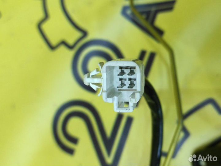 Замок багажника Toyota Corolla Allex NZE121 1NZ-FE