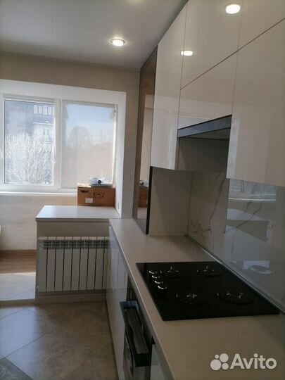 Прямой Кухонный гарнитур на заказ в Челябинске