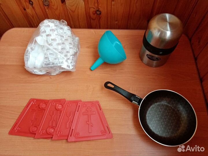 Кухонная утварь и посуда