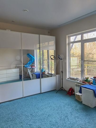 Дом 232 м² на участке 6 сот.